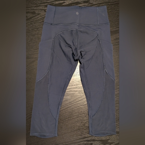 Athleta Capri Crop Leggings Stash Pockets Mesh High Rise size XS, color blue - Picture 9 of 10